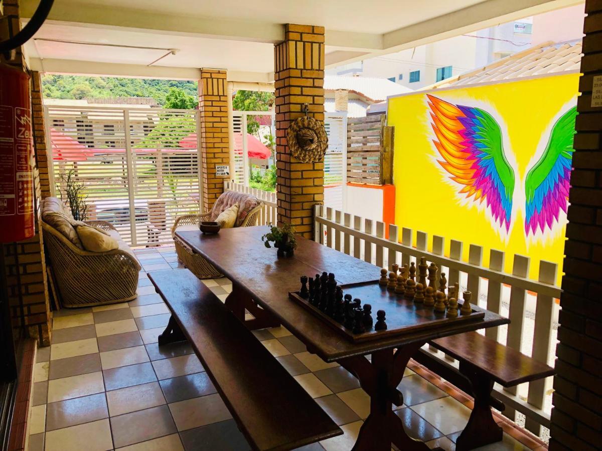 Quatro Ilhas Beach Hostel Bombinhas Exteriör bild